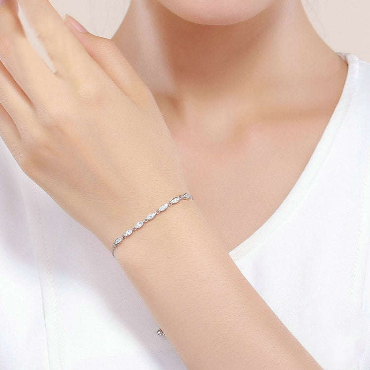 Simple Beauty S925 Sterling Silver Inlaid Zircon Bracelet