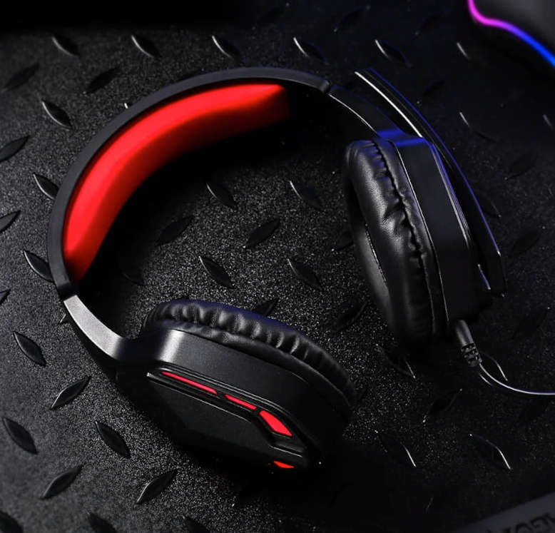 Redragon Over Ear Themis Aux Gaming Headset  Black