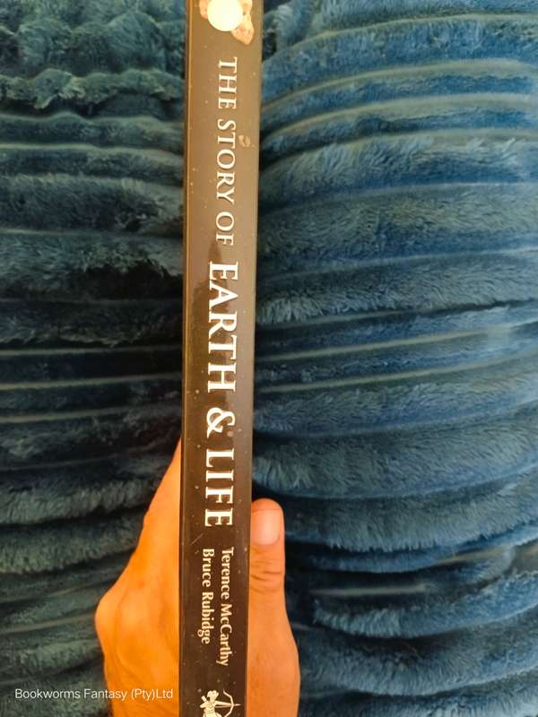 The Story Of Earth & Life by Terence McCarthy & Bruce Rubidge