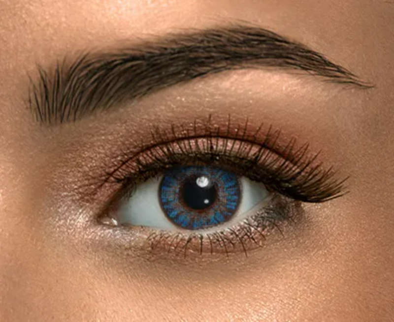True Sapphire Yearlies Colored Contact Lens