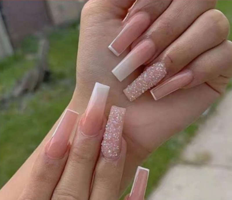 All about Sparkle Press On Nails