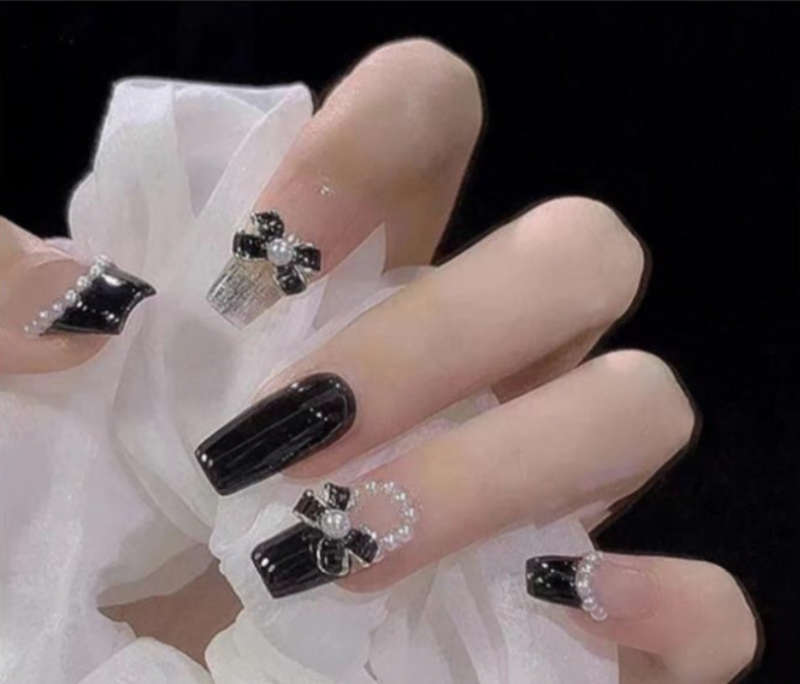 3D Hyper-realistic Glimmerline Press On Nails