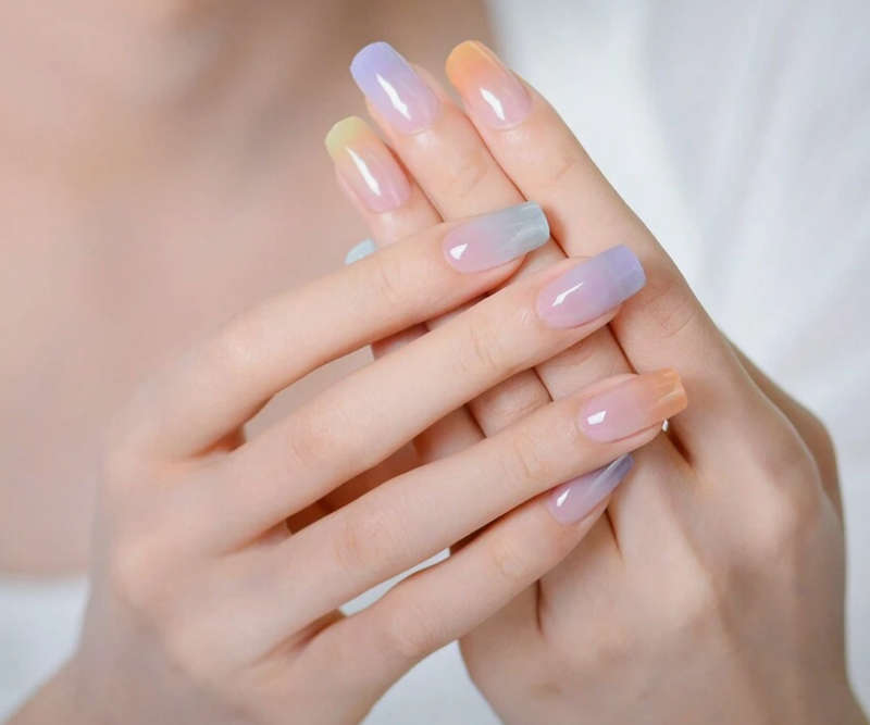 Multi-coloured Standout Gel Nail Strips