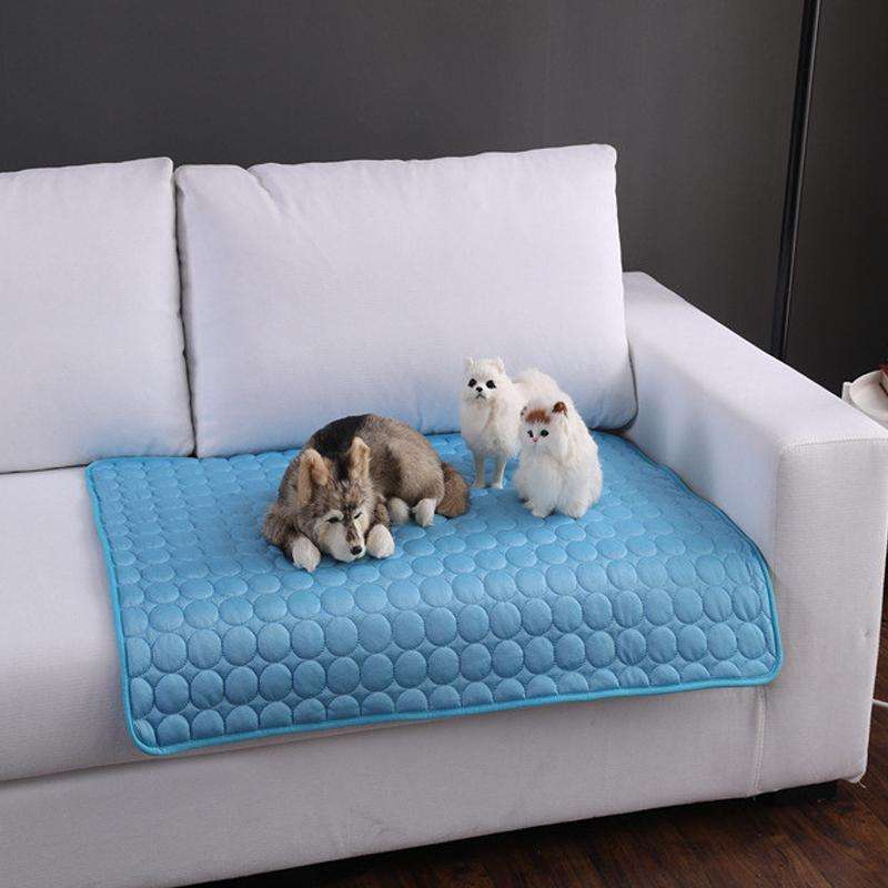 SFB104 Summer Cooling Mats Blanket Ice Pet Dog Cat Bed Mats, Size:70x56cm(Blue)