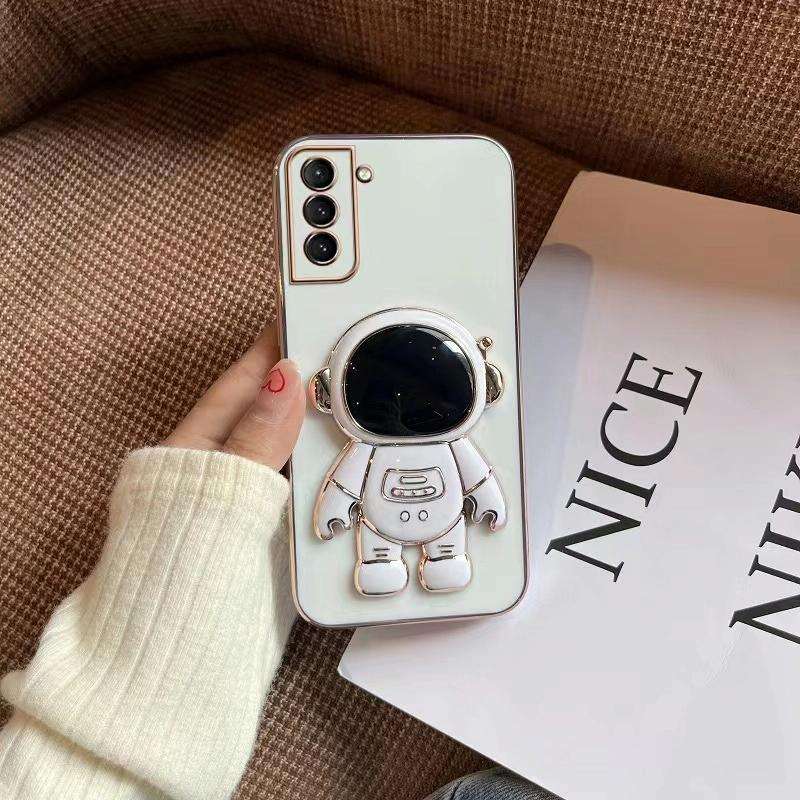 For Samsung Galaxy A33 5G Plating Astronaut Holder Phone Case(White)