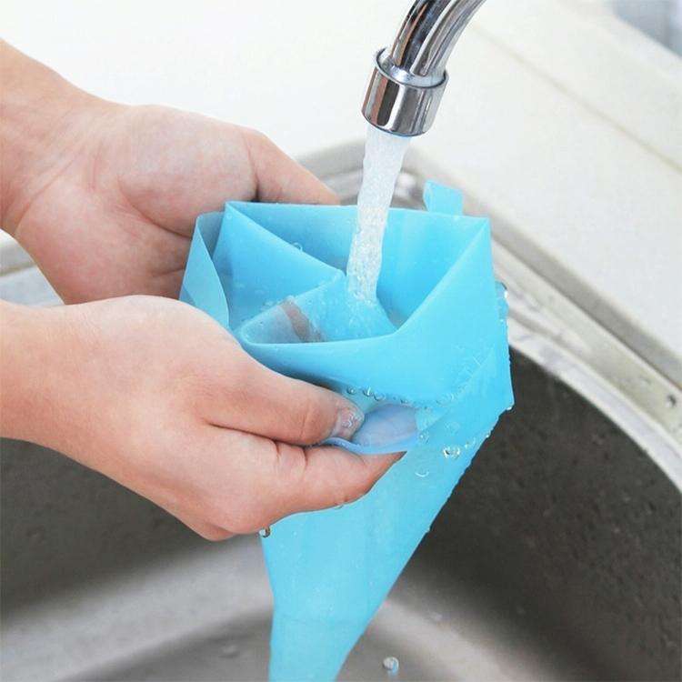 4 in 1 Silicone Icing Piping Cream Pastry Bag Nozzle DIY Cake Decorating Tools Set(EVA Bag Blue 4...