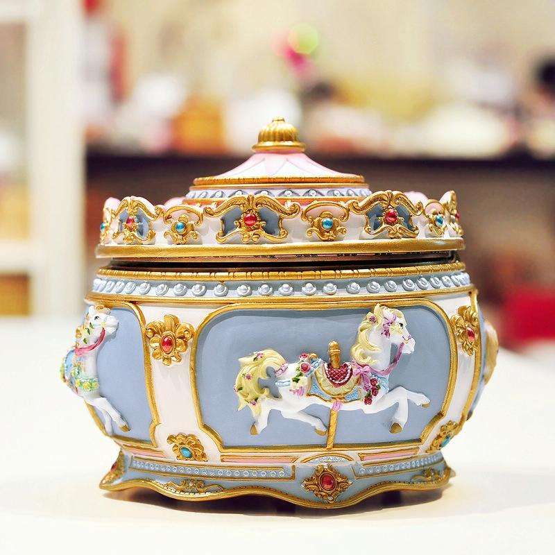 Luminous Carousel Music Box Creative Birthday Lover Gift, Music Shipped Randomly