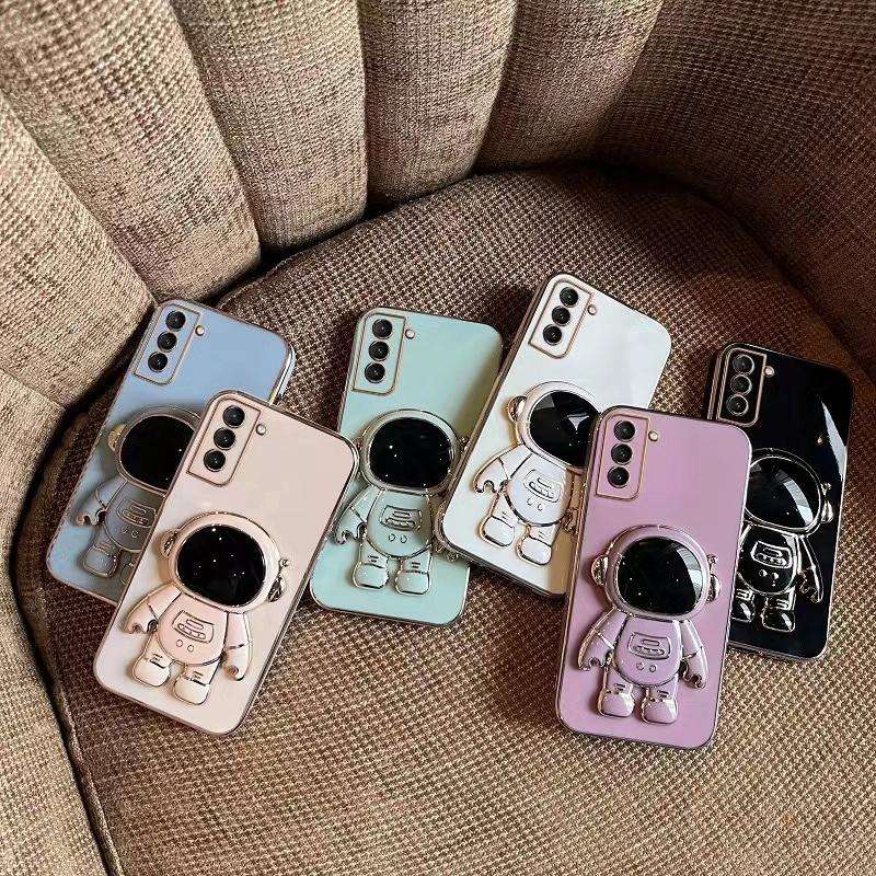 For Samsung Galaxy A33 5G Plating Astronaut Holder Phone Case(White)