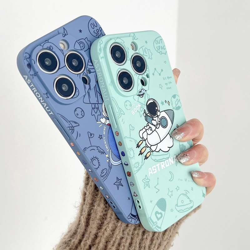 For iPhone 12 Liquid Silicone Straight Side Phone Case(Green Astronaut)