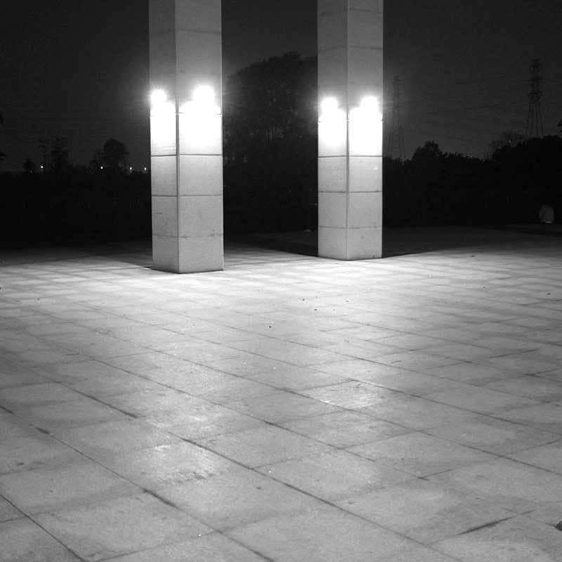 36-LED Outdoor Courtyard Lighting Solar Street Lights Human Body Induction Wall Lights(White Light)