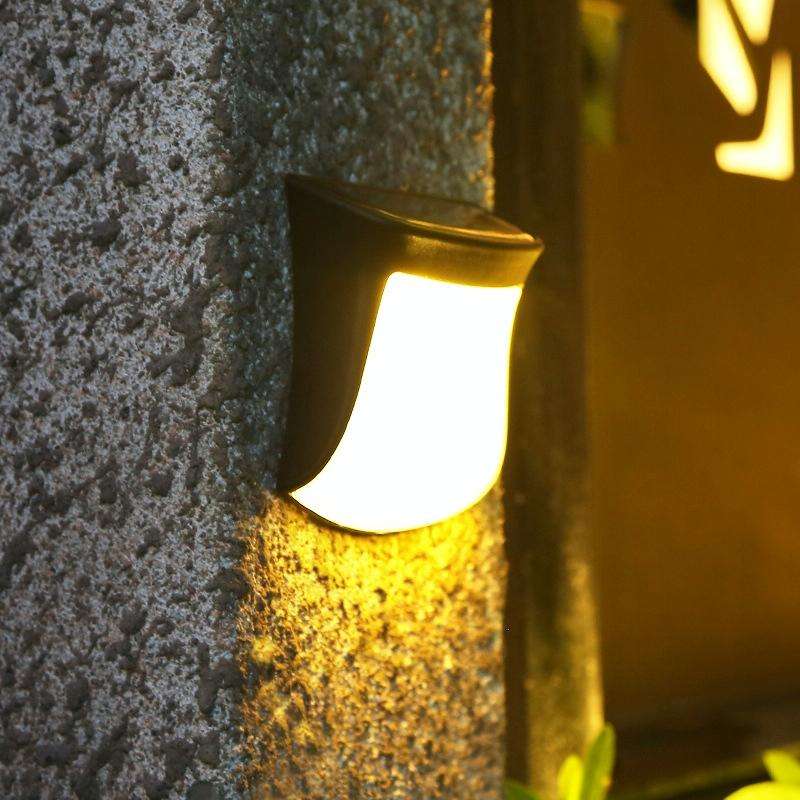 Solar Doll Wall Light Outdoor Garden Fence Decoration Waterproof Solar Light(Warm Light)