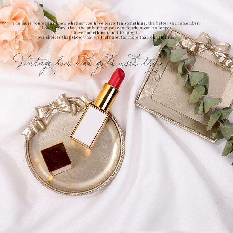 Vintage Resin Made Old Jewelry Earrings Tray Decorative Ornaments Photo Props, Style:Round(Champa...