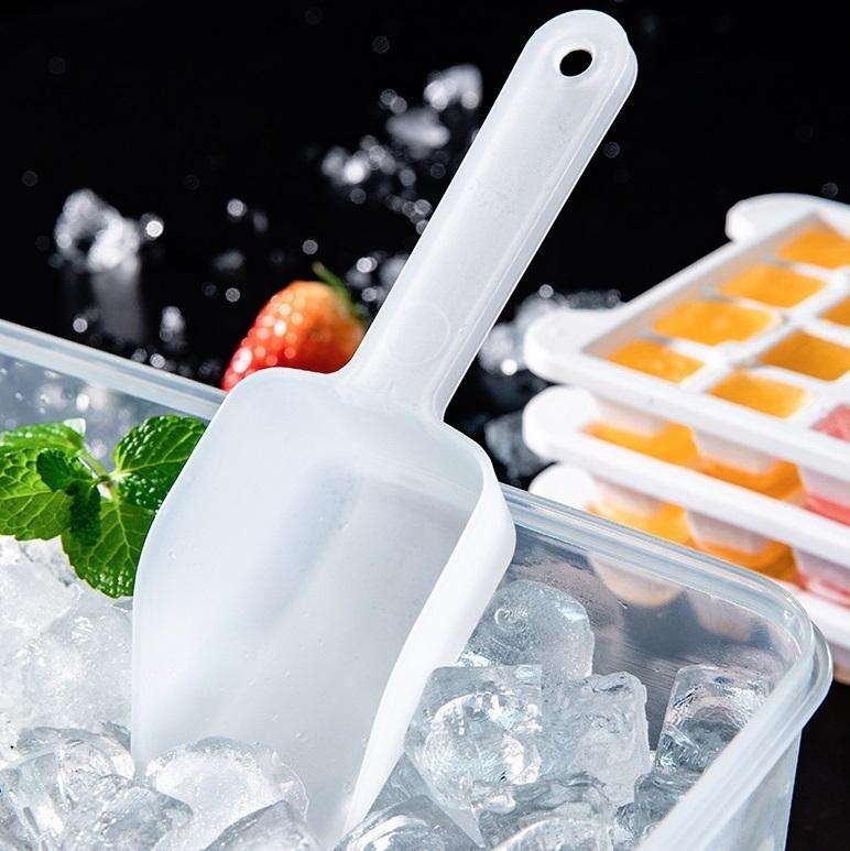 Household Silicone Ice Box With Lid Ice Cube Mold Refrigerator Ice Lattice Quick Freezer Random C...