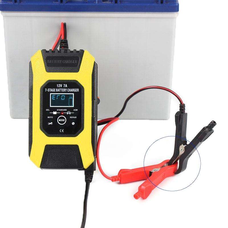 FOXSUR Car / Motorcycle Repair Charger 12V 7A 7-stage + Multi-battery Mode Lead-acid Battery Char...