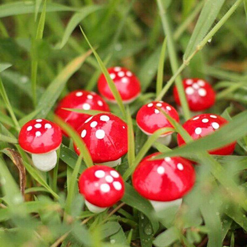20 PCS Artificial Mini Foam Mushroom Miniature Garden Decorations(Red)