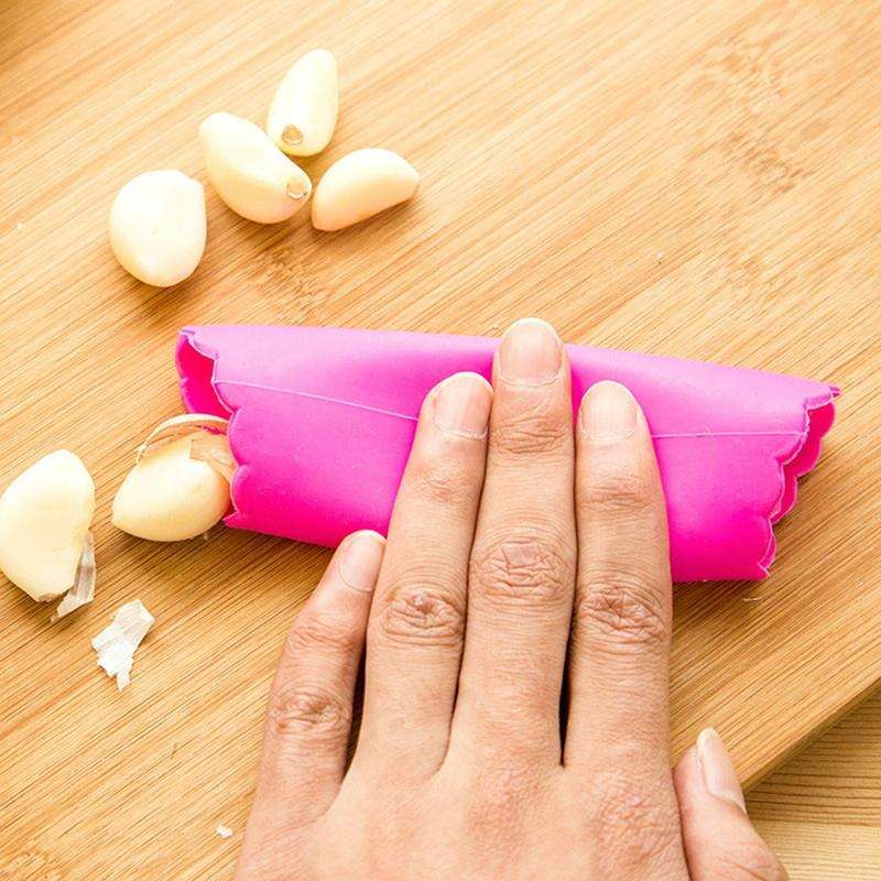 2 PCS Kitchen Peeling Garlic Press Garlic Peeler Does Not Hurt the Hand Silicone Garlic Peeler(Gr...