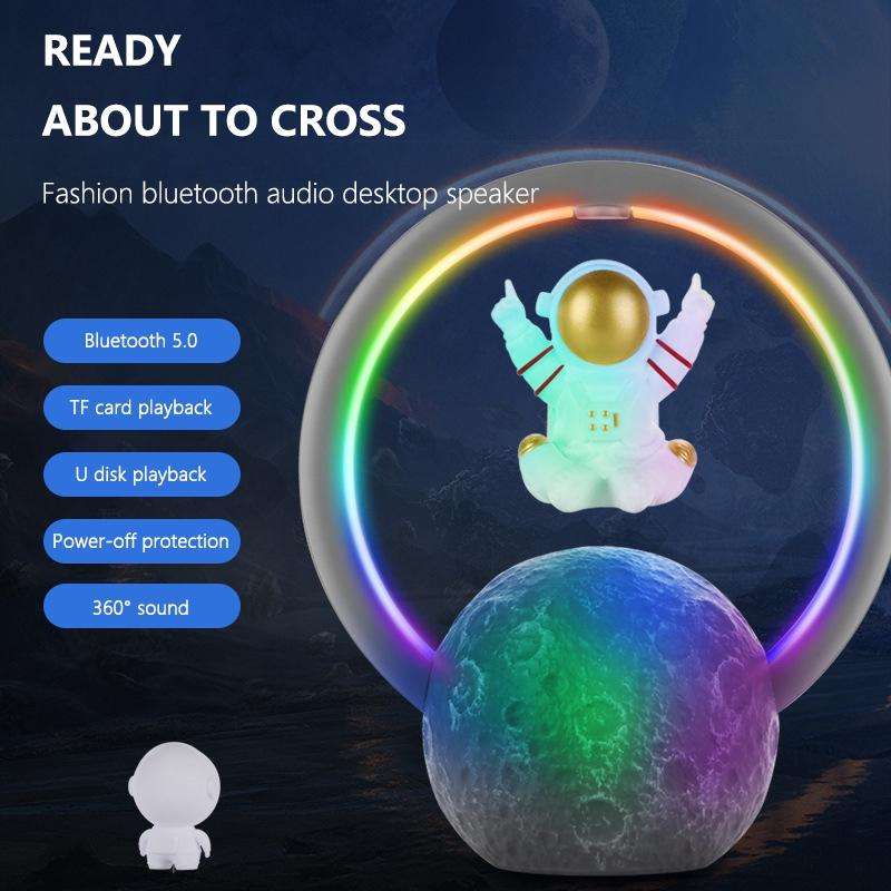 Y-598 Suspended Astronaut Bluetooth Speaker RGB Light Subwoofer Ornament,Spec: 598A Golden