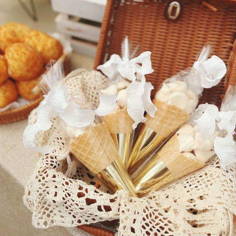 100pcs Disposable Ice Cream Paper Holder Sweet Crispy Tip Bottom Paper(Gold)