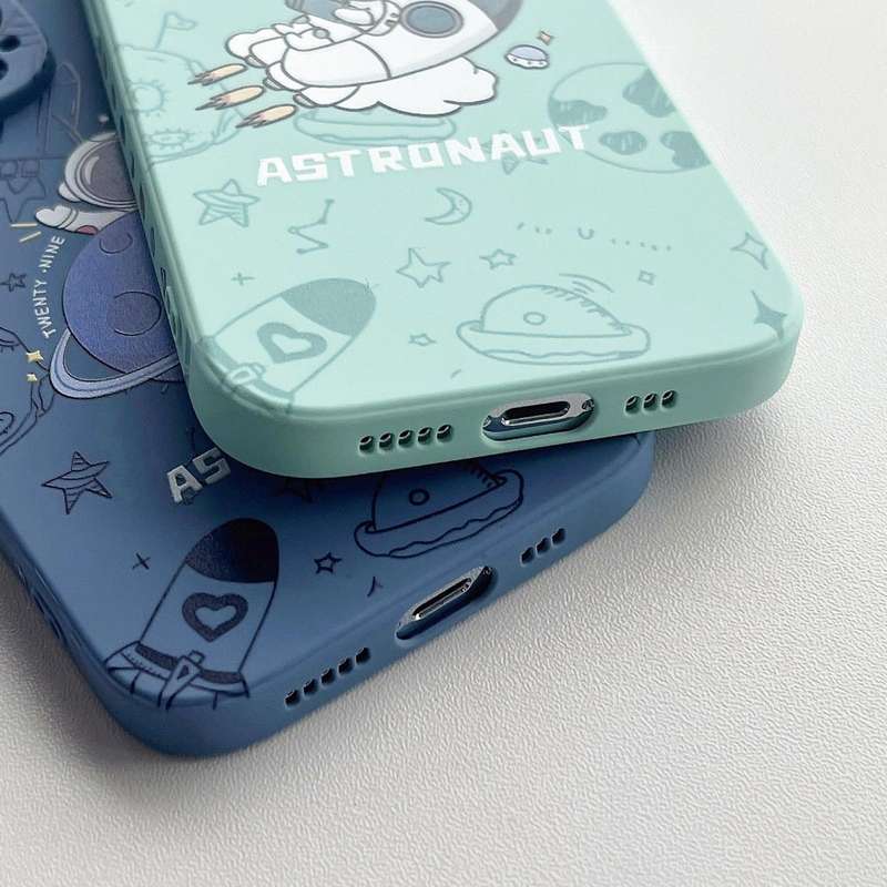 For iPhone XR Liquid Silicone Straight Side Phone Case(Blue Astronaut)