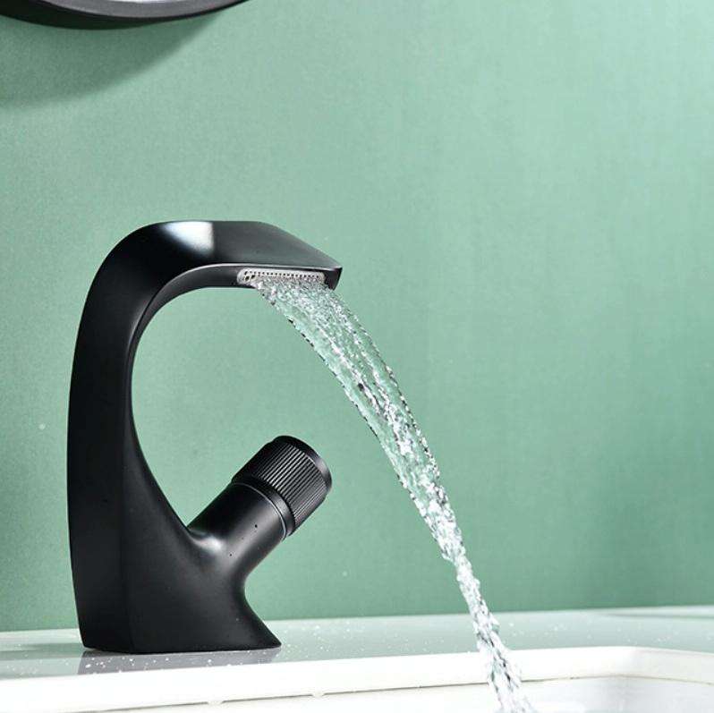 Basin Waterfall Type Hot & Cold Water All-Copper Faucet Bathroom Sanitary Ware (Black Gold)