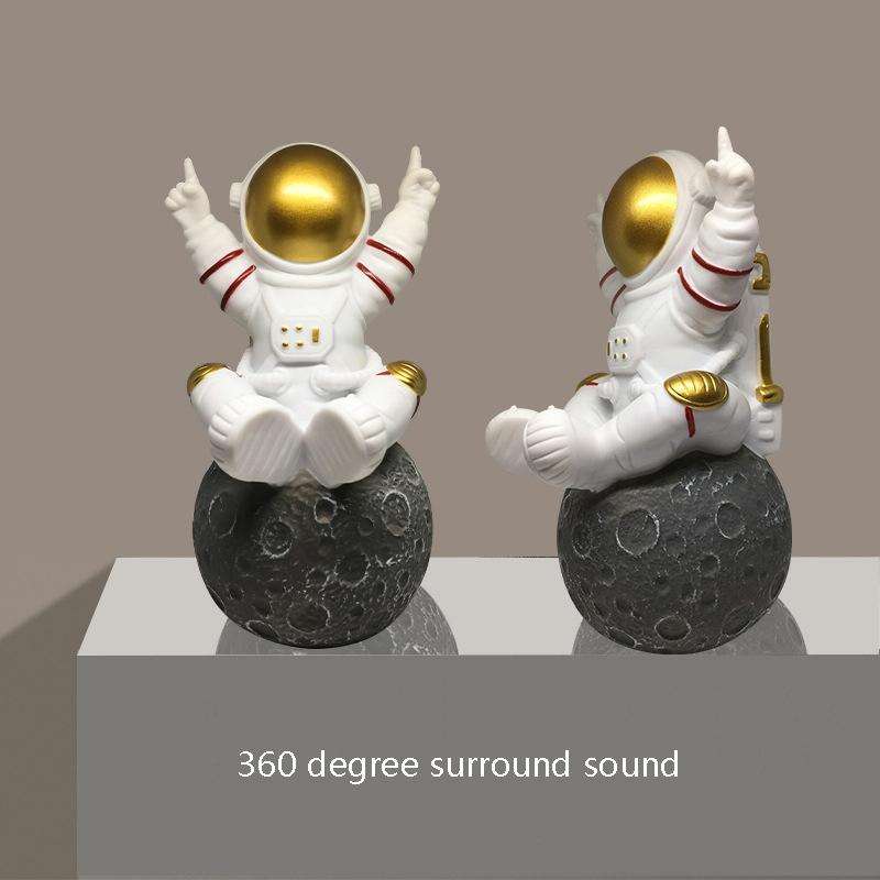 Wireless Bluetooth Small Speaker TWS Mini Portable Astronaut Audio(Gold)