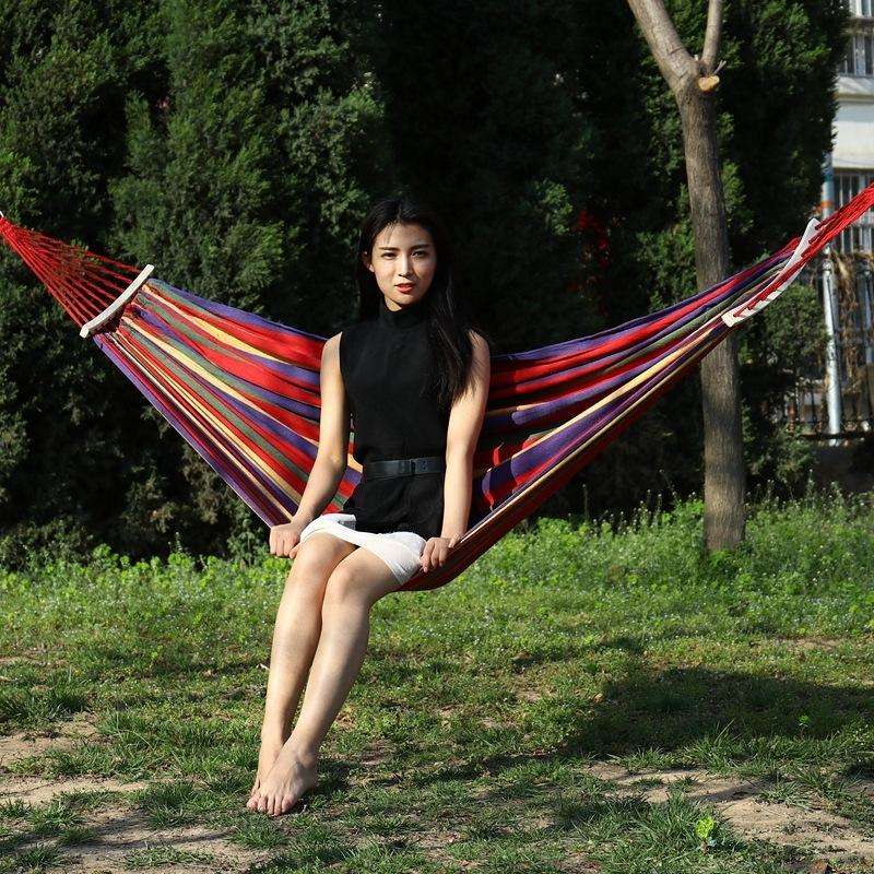 Outdoor Rollover-resistant Single Person Canvas Hammock Portable Beach Swing Bed with Wooden Stic...