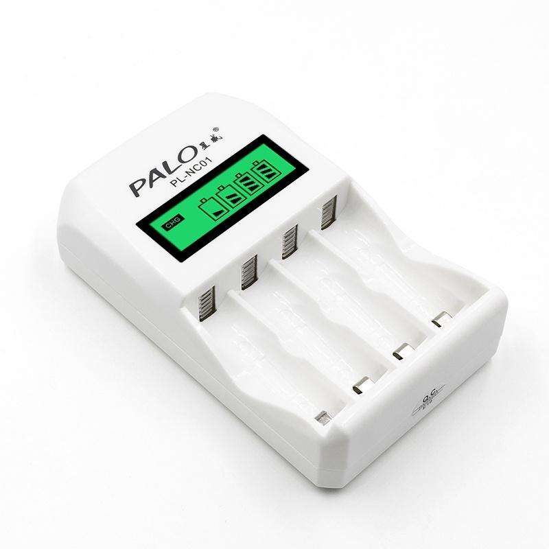 4 Slots Smart Intelligent Battery Charger with LCD Display for AA / AAA NiCd NiMh Rechargeable Ba...