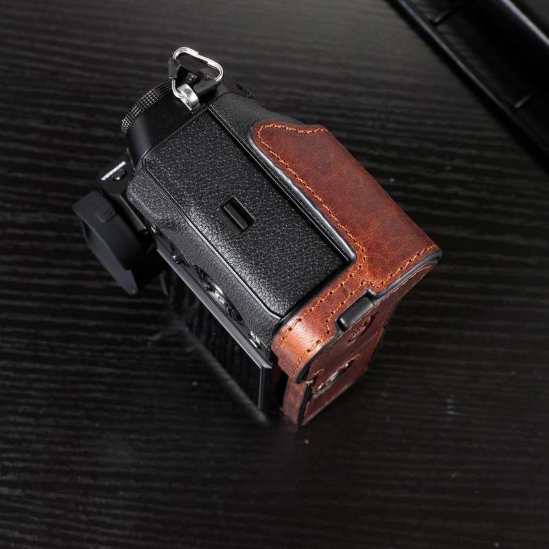 For FUJIFILM X-T5 Camera Cowhide Bag Anti-scratch Protective Case Base Cover(Black)