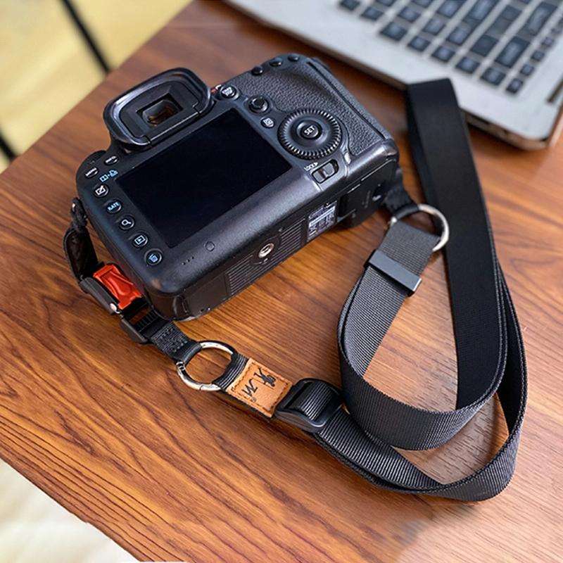 XJ03 Camera Shoulder Hanging Neck Strap(Khaki)
