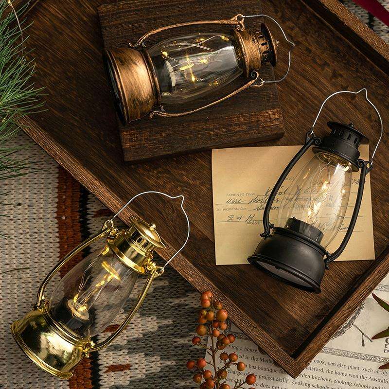 Retro Lantern Table Decoration Christmas Scene Decoration Simulation Oil Lamp(White)
