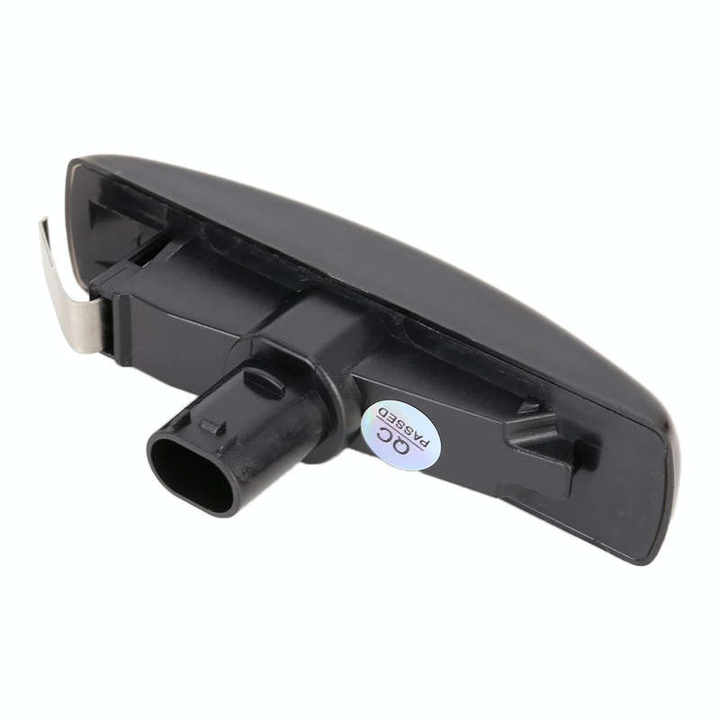 2 PCS DC12V / 3W Car LED Dynamic Blinker Side Lights Flowing Water Turn Signal Light for Land Rov...
