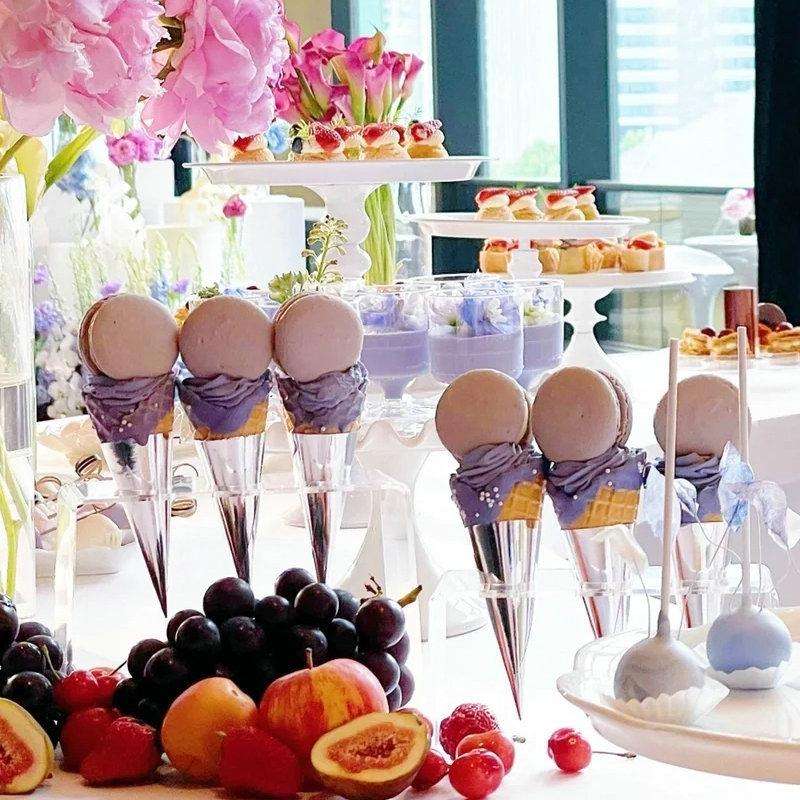 100pcs Disposable Ice Cream Paper Holder Sweet Crispy Tip Bottom Paper(Silver)