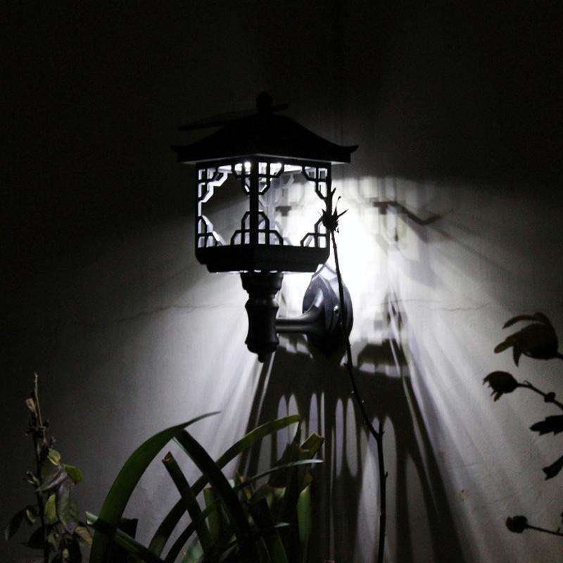 8 LED Solar Outdoor House Appearance Lawn Garden Decoration Light(Black Floor Lamp)