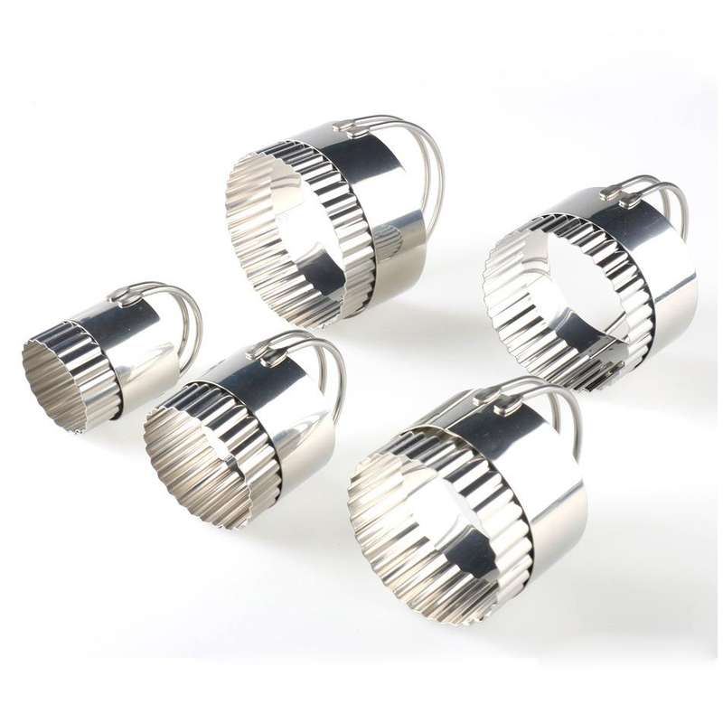 5 in 1 Stainless Steel Circular Wave Pattern Biscuit Cutter Set With Handle Fondant Tool Diameter...