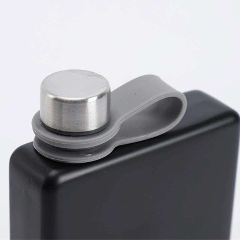 9oz Portable 304 Stainless Steel Flagon Whiskey Vodka Wine Pot Hip Flask(Military Green)