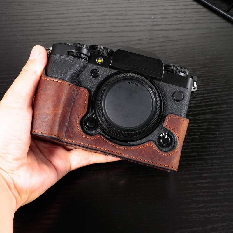 For FUJIFILM X-T5 Camera Cowhide Bag Anti-scratch Protective Case Base Cover(Black)