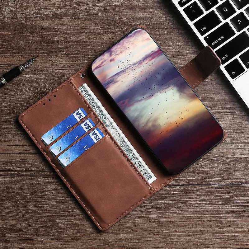 For Samsung Galaxy S22 Ultra 5G Skin Feel Crocodile Magnetic Clasp Leather Phone Case(Brown)