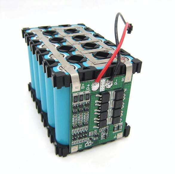 25A 11.1V-12.6V Over-Current Over-Charge Protection Board with Equalization for 18650 Lithium Bat...