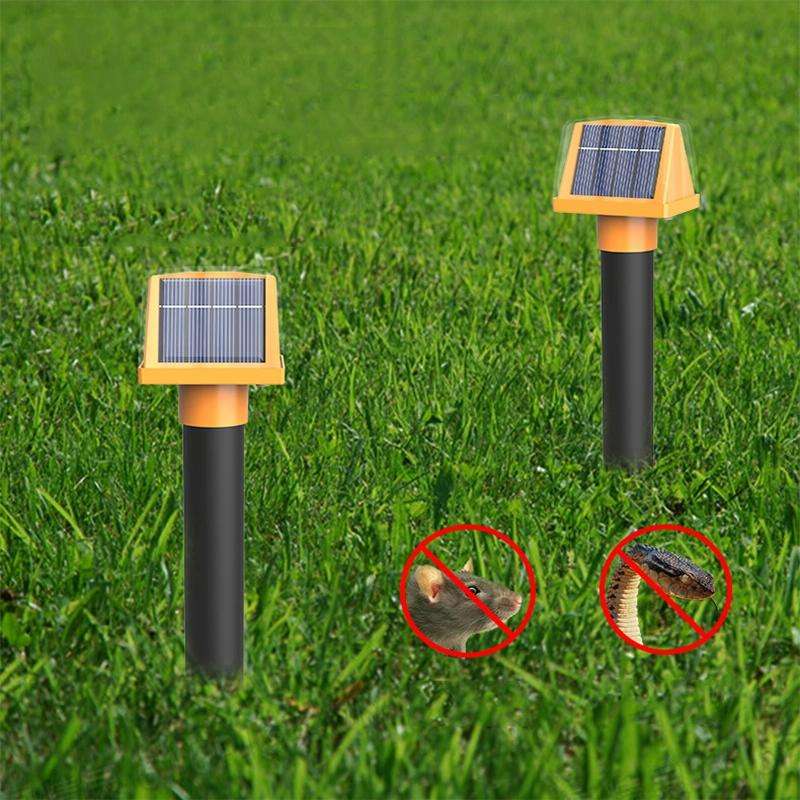 SJZ057 Outdoor IP66 Waterproof Solar Ultrasonic Rat Repeller Orchard Ultrasonic Animal Repeller(O...