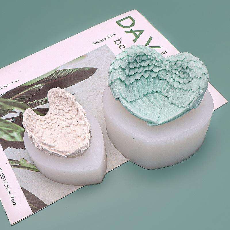 Heart Shaped Angel Wings Silicone Mold Baking Ice Cream Candle Aromatherapy Mold, Specification: S
