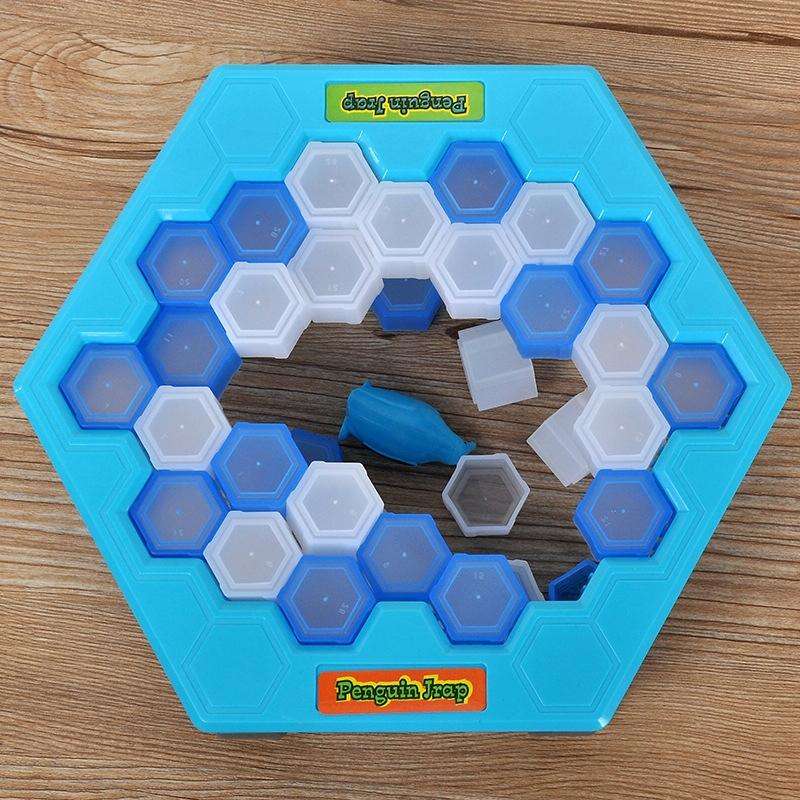 Family Game Penguin Trap Ice Breaking Saving Penguin, Random Package Delivery
