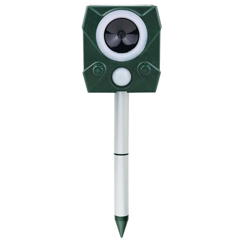 Electronic Rodent Repeller Ultrasonic Outdoor Animal Repeller(Green)