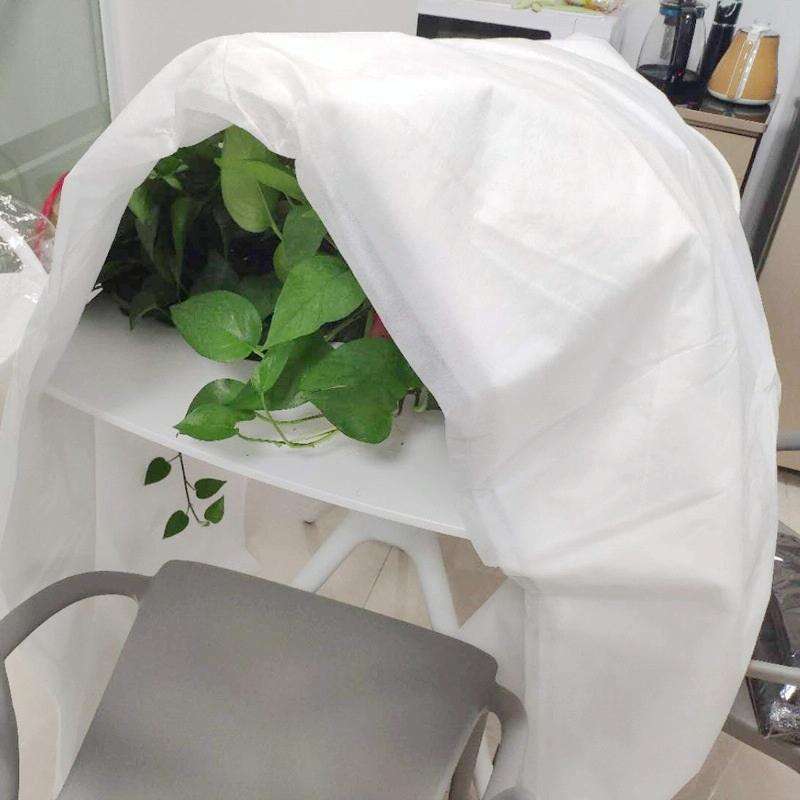 Non-Woven Plant Cover Winter Insulation Moisturizing Cold Protection Plants Cover Cloth, Size: 2....
