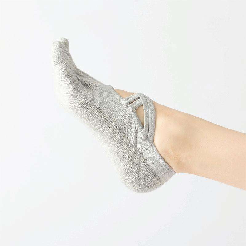 Terry Five-Finger Socks Cotton Thickened Warm and Non-Slip Yoga Socks Cross Strap Dance Socks, Si...