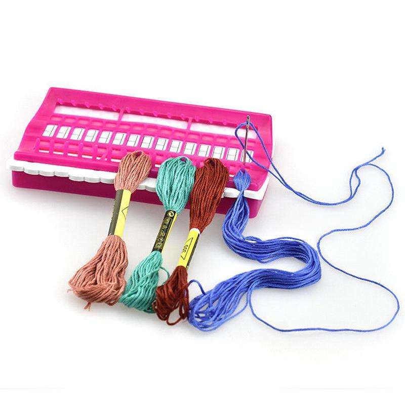 Cross Stitch Embroidery Special Tool 30 Hole Cable Arranger Threader Needle Box Pin Winder(Green)