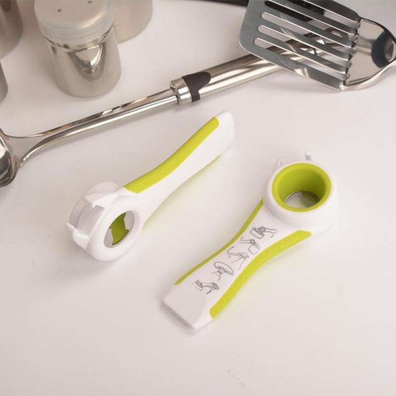 5 in 1 Multifunctional Plastic Bottle Opener Beer Opener Kitchen Tool(White&Green)