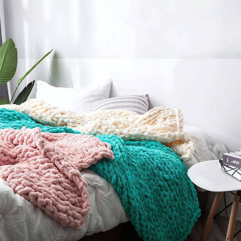Handmade Thick Wool Knitted Blanket Sofa Chenille Stick Knitted Blanket, Size: 80 x 100 CM(Scarlet)