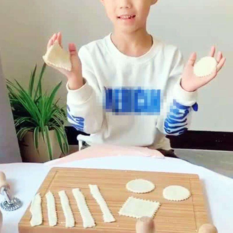Zinc Alloy Biscuit Mold Cake Mould Baking Kitchen Tools, Style:Short Handle Wheel