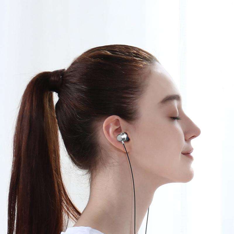 USB-C / Type-C Interface In Ear Wired Mega Bass Earphone with Mic (Black)