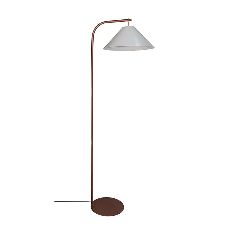 Wire World Esteem Floor Lamp